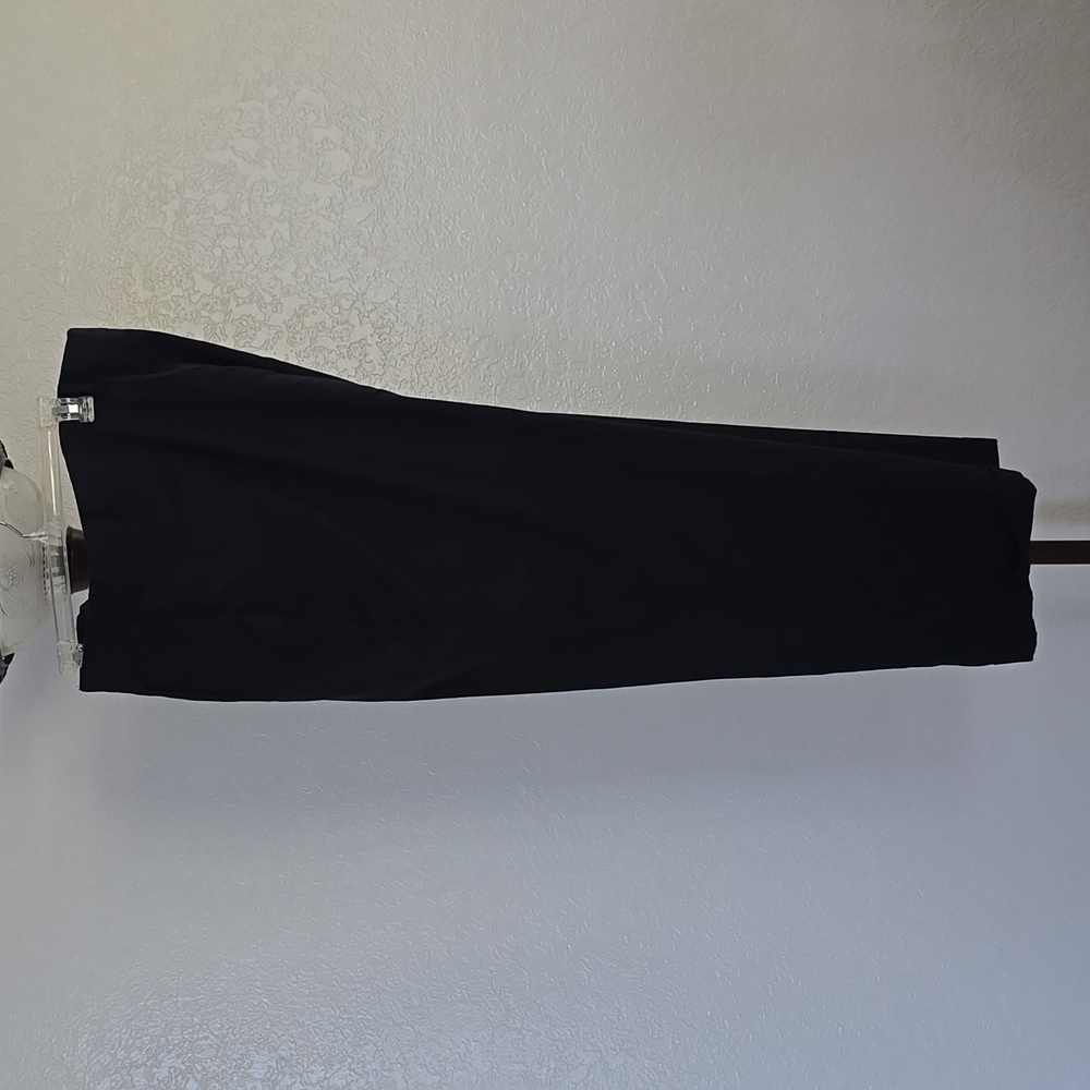 Men's classic fit pleated front pants